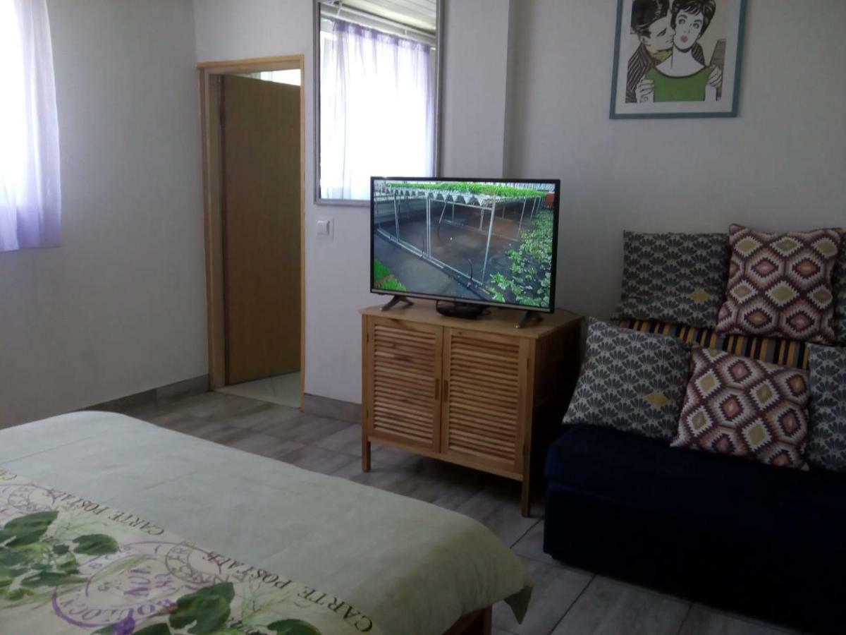 Apartman Teuta Zagreb Exterior foto